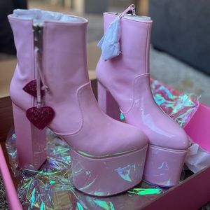 Sugar Thrillz Pretty Heartstomper Platform Boots